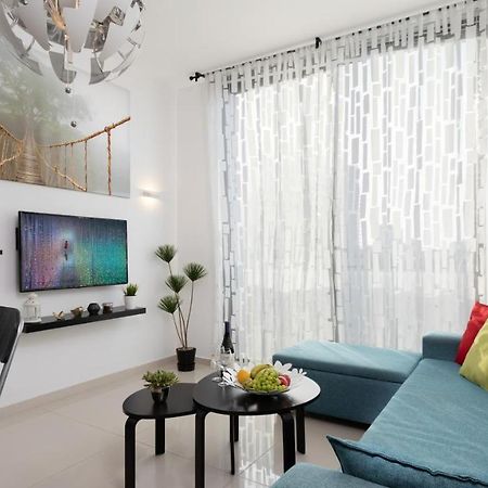 Stylish 1Br Flat For 4 Ppl In Allenby By Holyguest Тел Авив Екстериор снимка