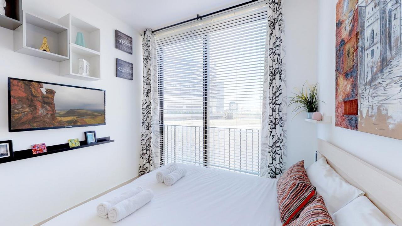Stylish 1Br Flat For 4 Ppl In Allenby By Holyguest Тел Авив Екстериор снимка